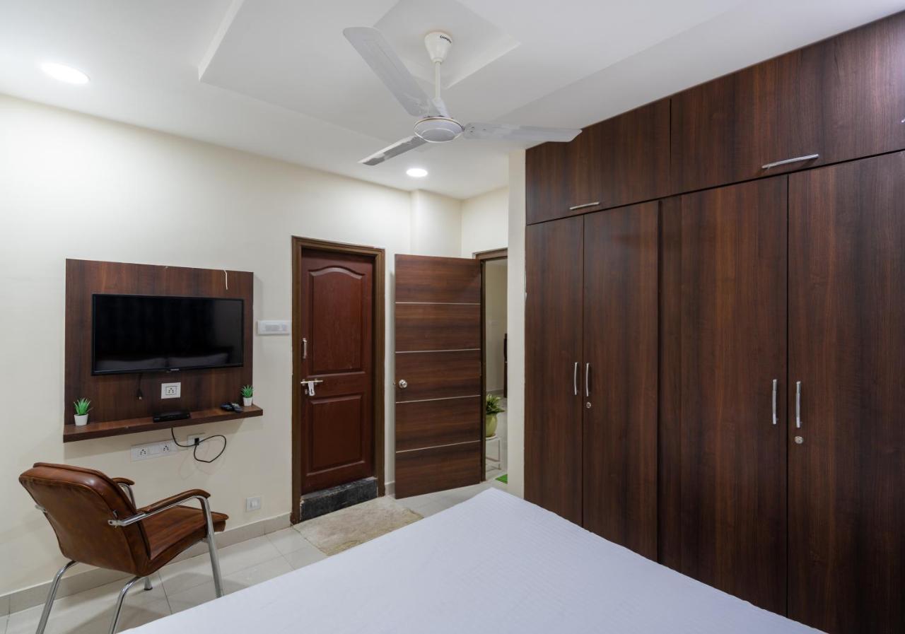 Voila At Nest Hotel Hyderabad Exterior photo